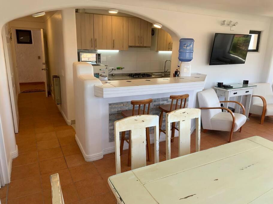 Apartamento Bahia De Rosas Frente Al Mar Norte *
